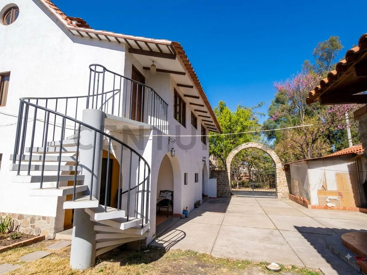 Foto 5 de ¡Espectacular Casa en Alquiler Sobre Avenida - Zona El Tejar, Tarija!