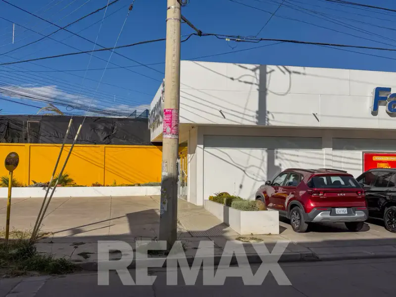Foto 16 de Inmueble Comercial en Venta – Ubicación Estratégica sobre Av. Villazón Excelente oportunidad de inversión en una de las