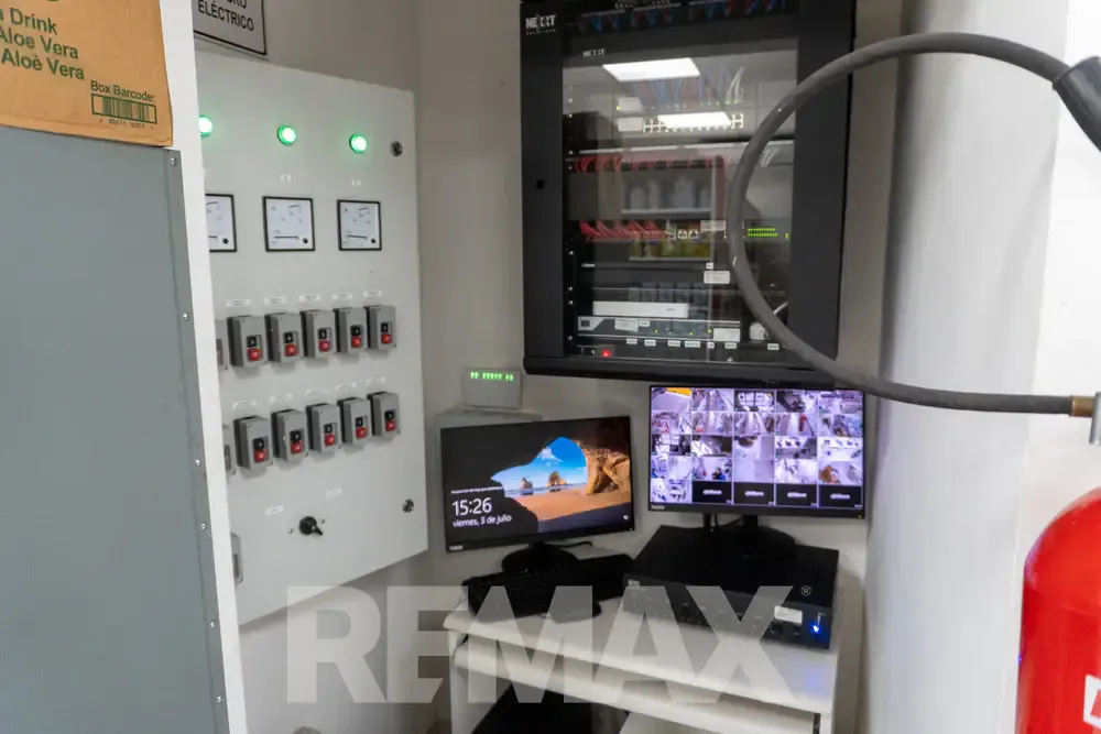 Foto 8 de Inmueble Comercial en Venta – Ubicación Estratégica sobre Av. Villazón Excelente oportunidad de inversión en una de las
