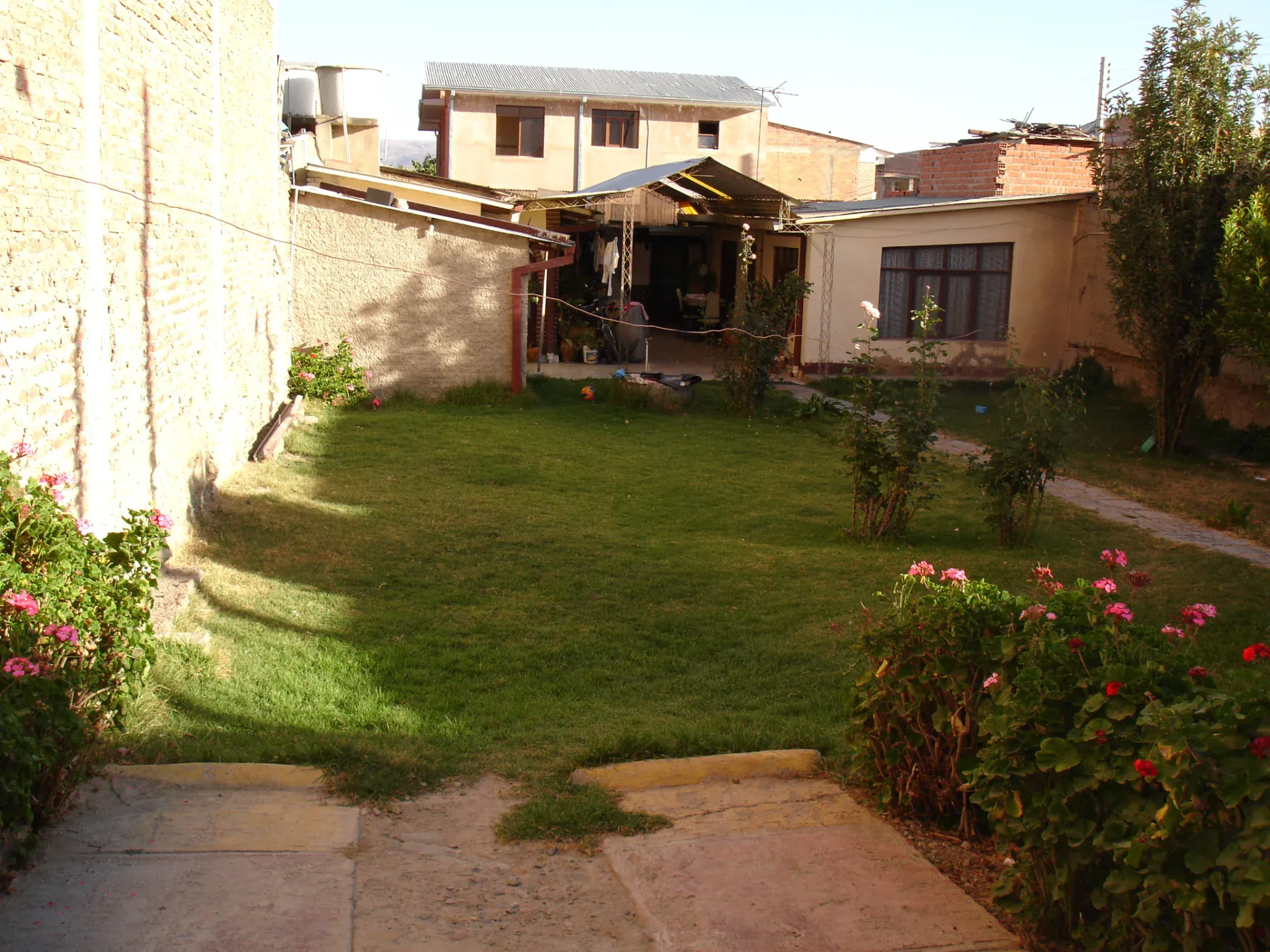 Foto 4 de Casa económica en venta zona Coña Coña sud