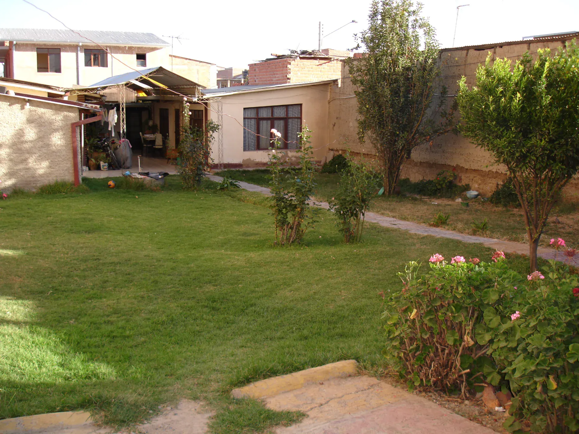 Foto 5 de Casa económica en venta zona Coña Coña sud