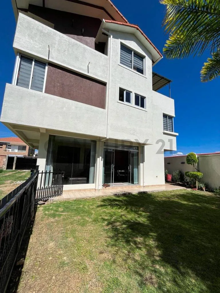Foto 4 de Hermosa Casa en Condominio en Venta
