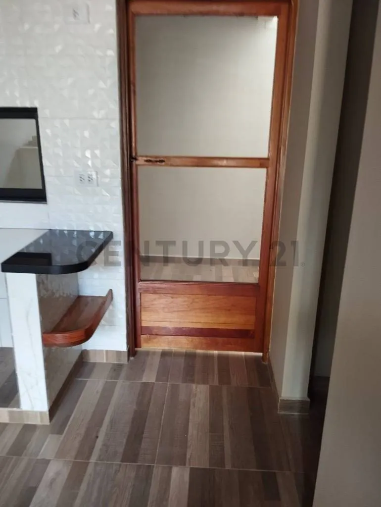 Foto 11 de Casa de 2 Plantas con 3 Dormitorios en Anticrético - Zona Norte