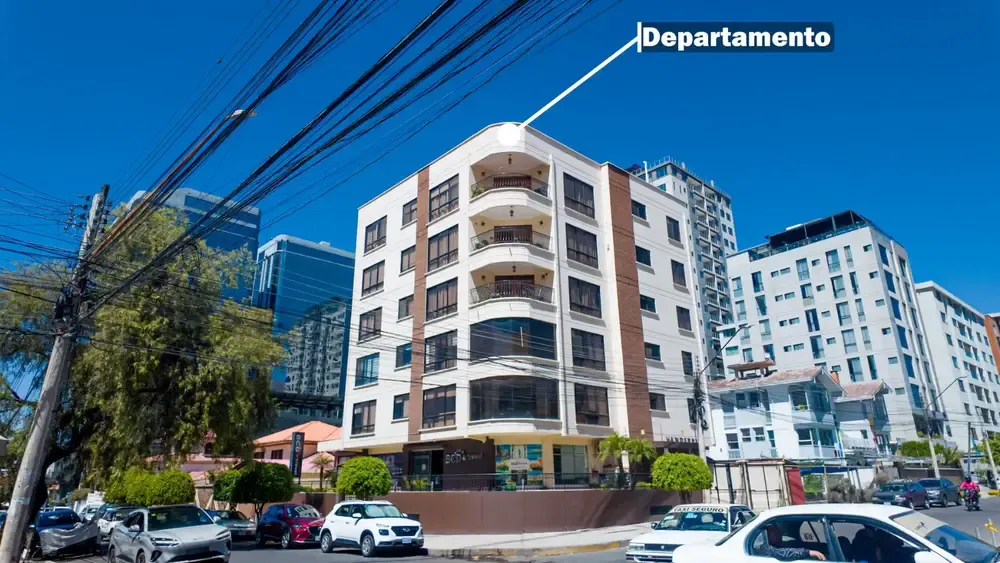 Foto 8 de Amplio Departamento en Venta