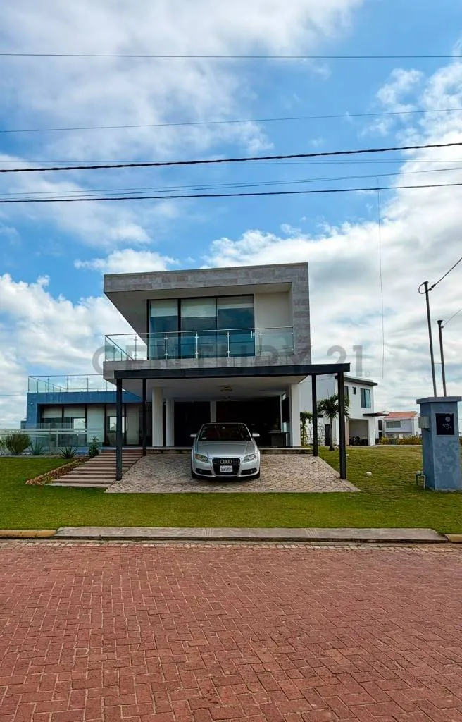 Foto 3 de Casa en Venta en Urubó Mar Adentro