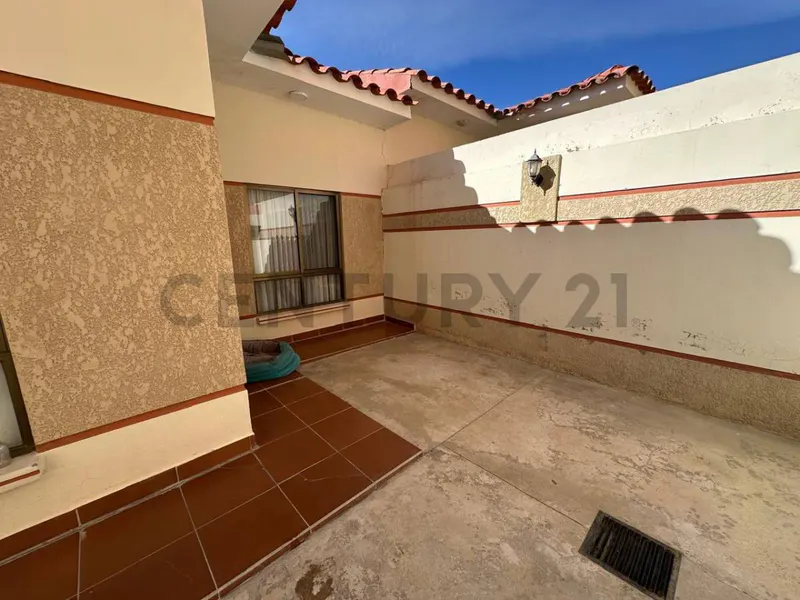 Foto 9 de Casa en Alquiler – Condominio Da Vinci