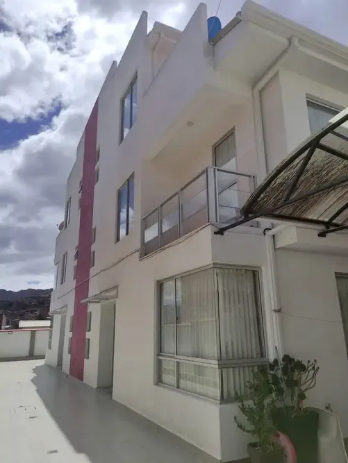 Foto 2 de Town House en Venta Zona Los Rosales-Alto Calacoto, La Paz