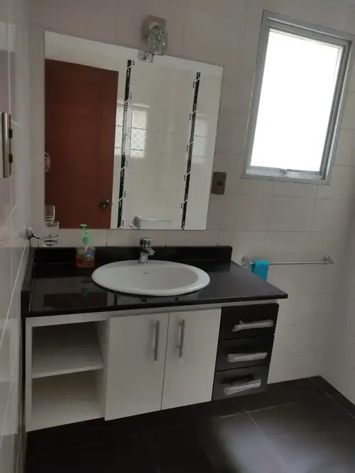 Foto 6 de Town House en Venta Zona Los Rosales-Alto Calacoto, La Paz