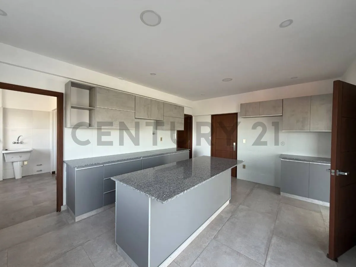 Foto 5 de Venta Penthouse Edificio La Banda