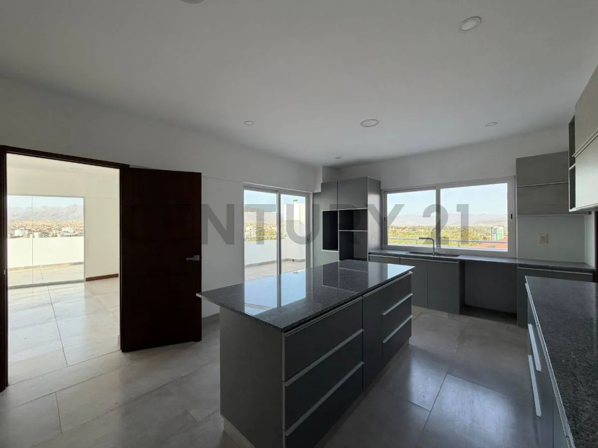 Foto 4 de Venta Penthouse Edificio La Banda