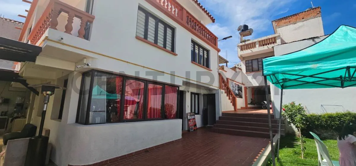Foto 1 de Casa en Venta, Barrio Petrolero, Sucre !!!