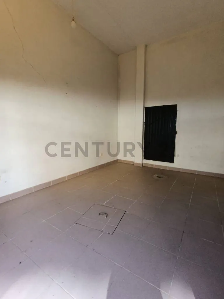 Foto 4 de ¡Local Comercial en Alquiler a Mitad de Precio!