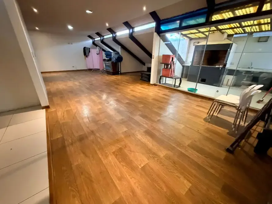 Foto 3 de Dúplex en Anticrético – Excelente Ubicación sobre Calle Lola Taborga, casi Av. América
