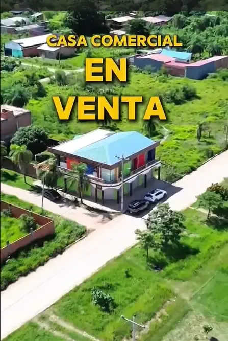 Foto 1 de Casa Comercial en Venta + 3 Locales Comerciales – Sobre Avenida y en Esquina