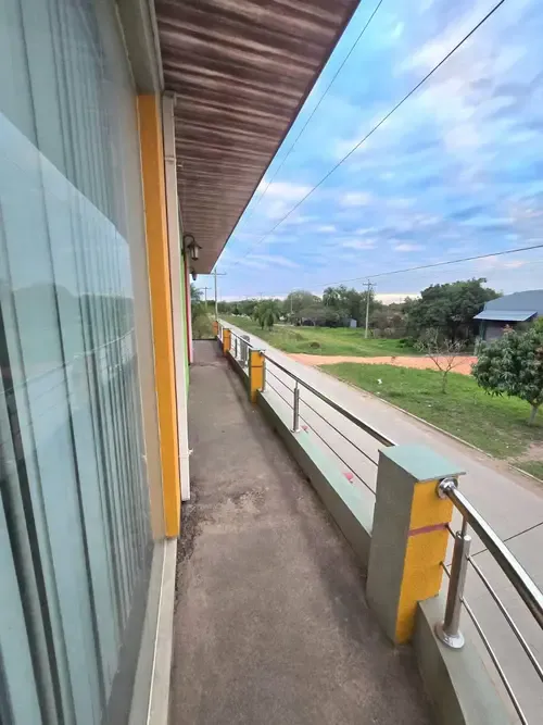 Foto 2 de Casa Comercial en Venta + 3 Locales Comerciales – Sobre Avenida y en Esquina