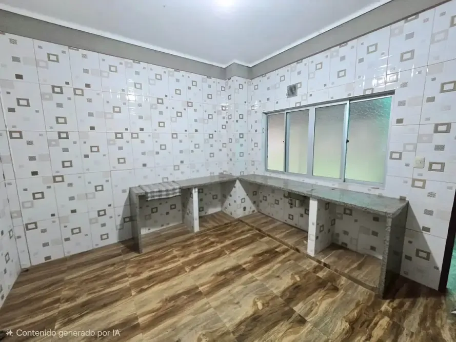 Foto 3 de Casa Comercial en Venta + 3 Locales Comerciales – Sobre Avenida y en Esquina
