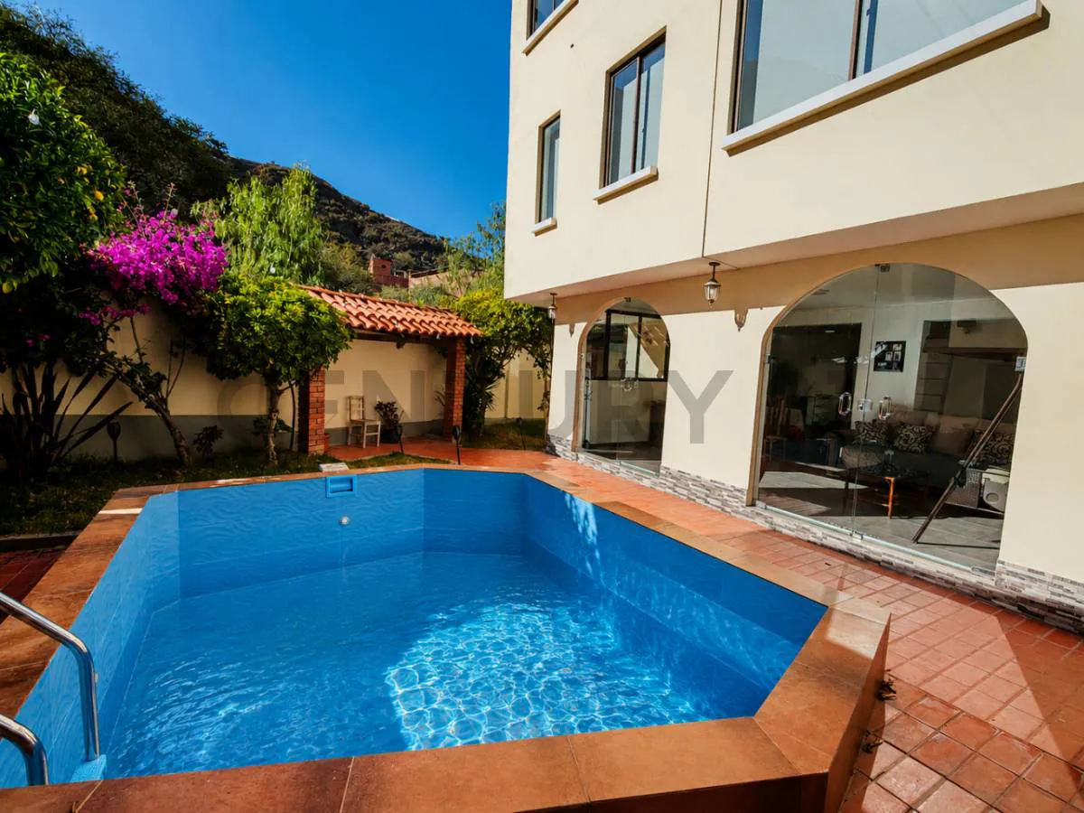 Foto 1 de Hermosa Casa de Fin de Semana en Venta – Mecapaca