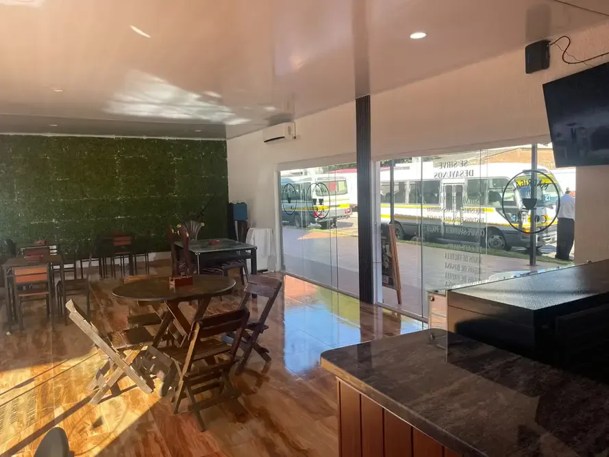 Foto 4 de Local comercial en alquiler, equipado, listo para funcionar