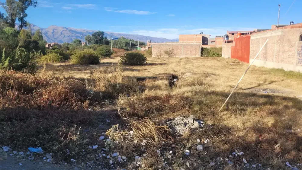 Foto 1 de Terreno en venta de 402.29 m² en Quillacollo, ideal para inversión y desarrollo residencial