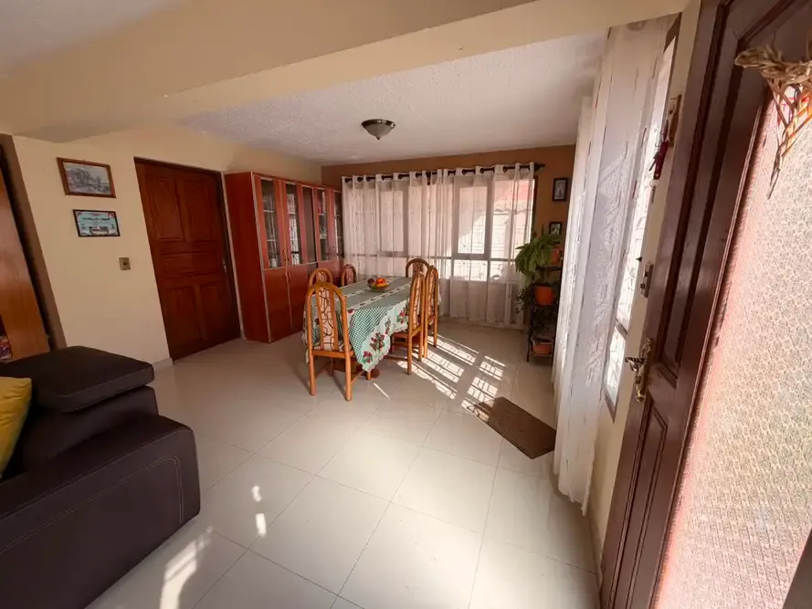 Foto 1 de 🏡 Casa en Venta en Colcapirhua