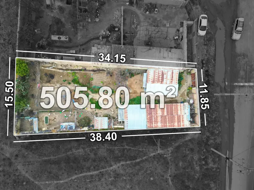 Foto 1 de Terreno Comercial en Venta en Punata Sobre La Av. Libertadores