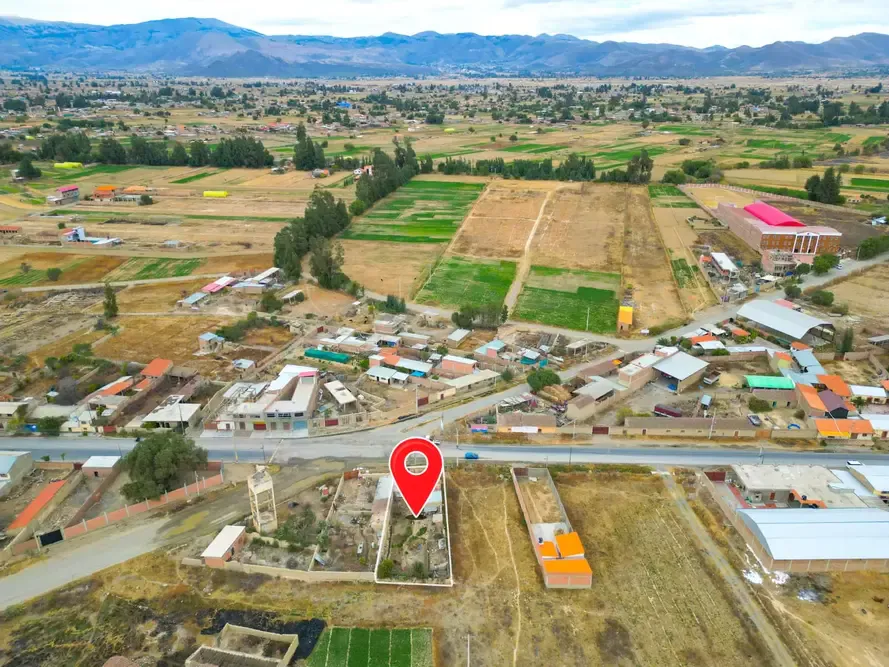 Foto 9 de Terreno Comercial en Venta en Punata Sobre La Av. Libertadores