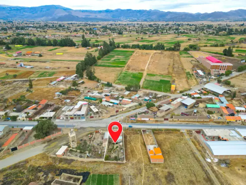 Foto 9 de Terreno Comercial en Venta en Punata Sobre La Av. Libertadores