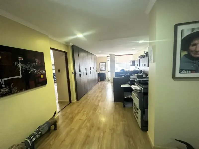 Foto 14 de Elegante y Centrica Oficina en Venta en San Miguel