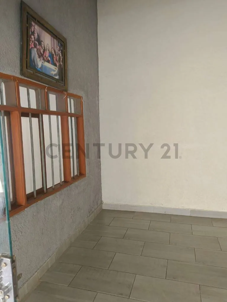 Foto 2 de Casa en Venta en el Centro de Montero 400 m² con Local Comercial y Departamento