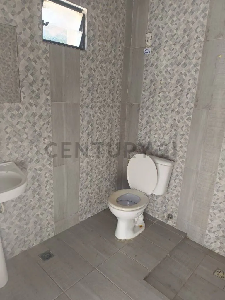 Foto 3 de Casa en Venta en el Centro de Montero 400 m² con Local Comercial y Departamento