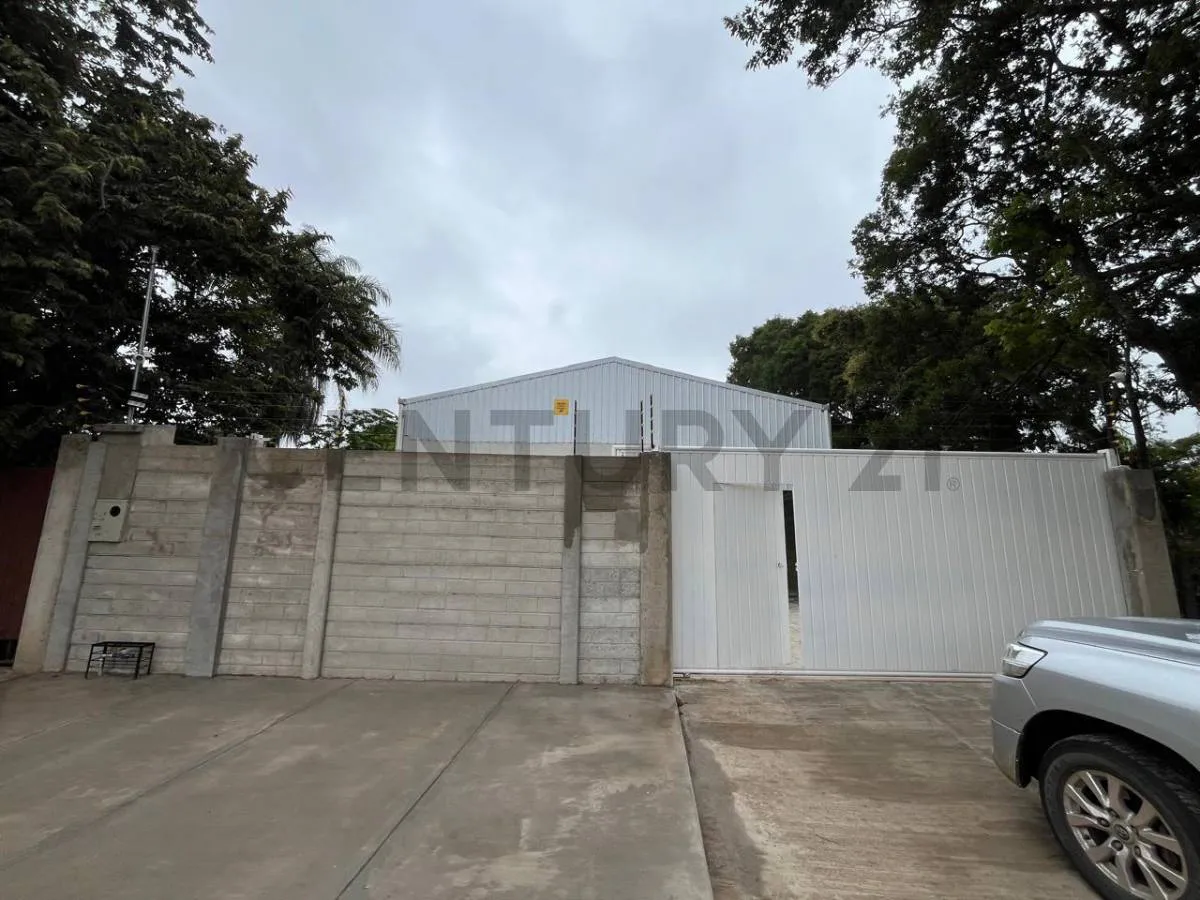 Foto 2 de Galpon a Estrenar en Venta, 1er Anillo Cotoca. Zona Comercial.