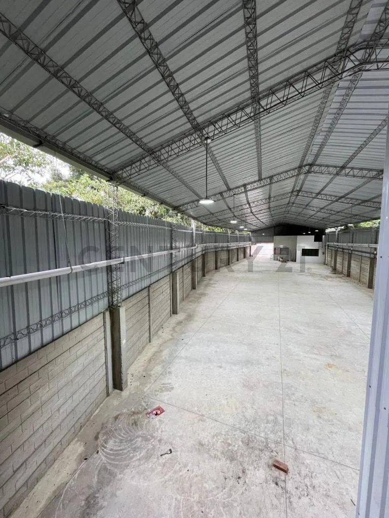 Foto 5 de Galpon a Estrenar en Venta, 1er Anillo Cotoca. Zona Comercial.