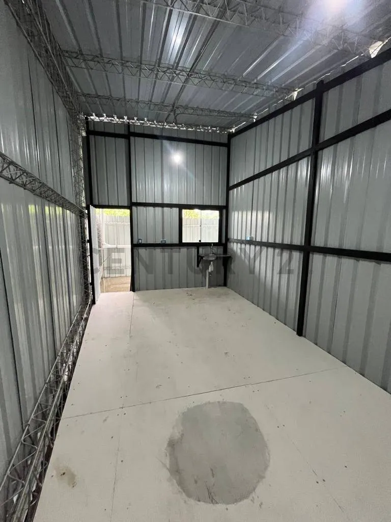 Foto 19 de Galpon a Estrenar en Venta, 1er Anillo Cotoca. Zona Comercial.