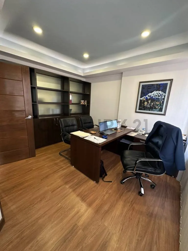 Foto 8 de Oficina Amoblada en Venta en Calacoto – Edificio Vitruvio II