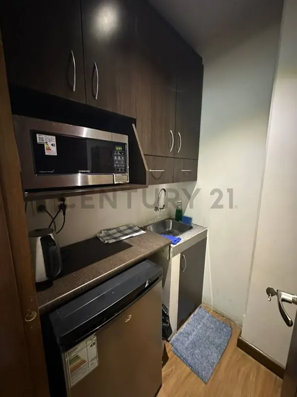 Foto 6 de Oficina Amoblada en Venta en Calacoto – Edificio Vitruvio II