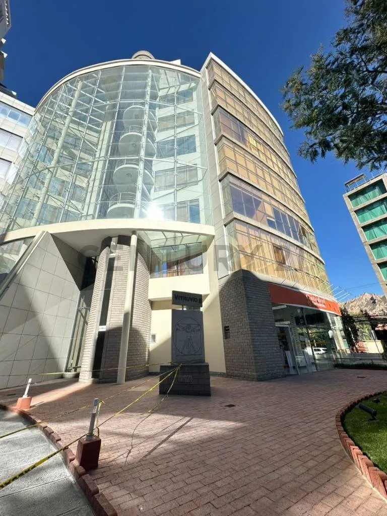 Foto 11 de Oficina Amoblada en Venta en Calacoto – Edificio Vitruvio II