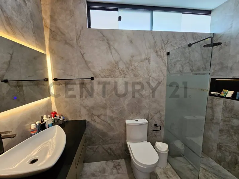 Foto 14 de Casa Nueva y de Lujo en Alquiler!!