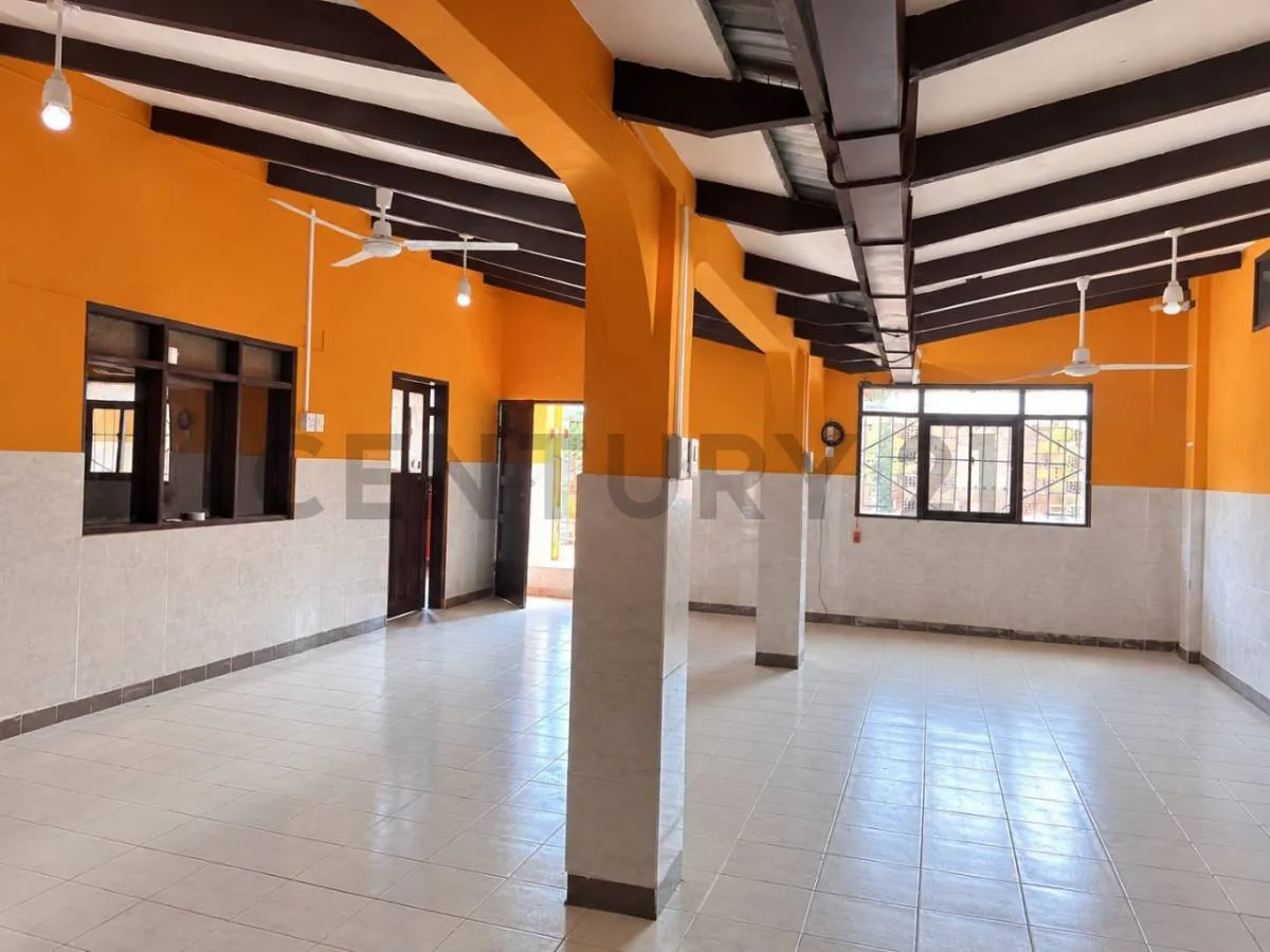 Foto 4 de Casa en Venta en Esquina Ideal para Inversion Precio por Debajo del Avaluo