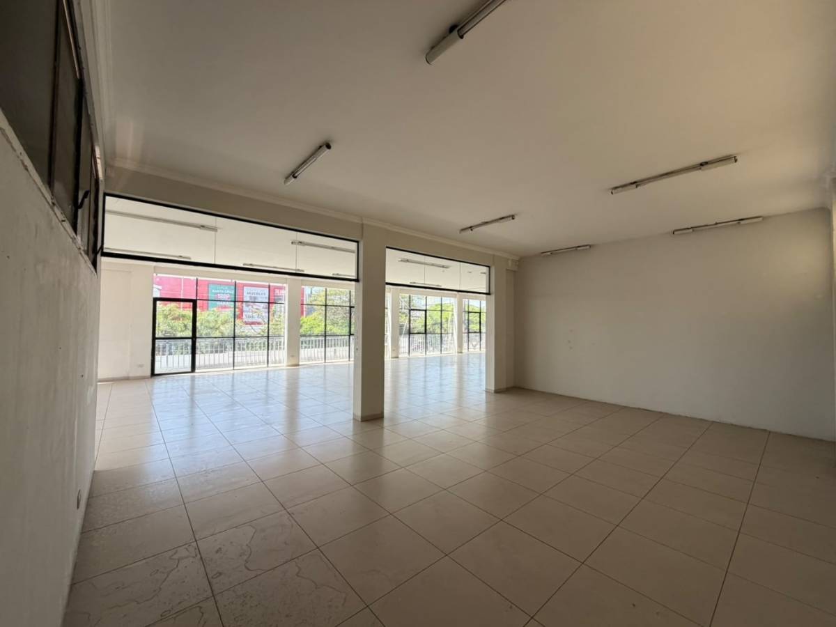 Foto 5 de Edificio en alquiler, 2do anillo