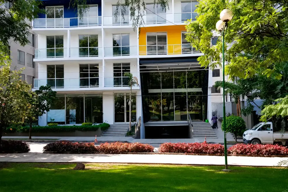 Foto 11 de Exclusivo Monoambiente Completamente Amoblado en Mondrian Home Studios, Parque Fidel Anze