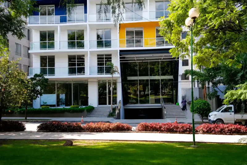 Foto 11 de Exclusivo Monoambiente Completamente Amoblado en Mondrian Home Studios, Parque Fidel Anze