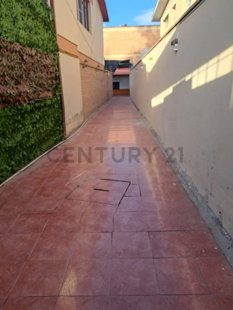 Foto 2 de Casa en Alquiler para Negocio