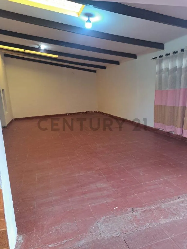 Foto 5 de Casa en Alquiler para Negocio
