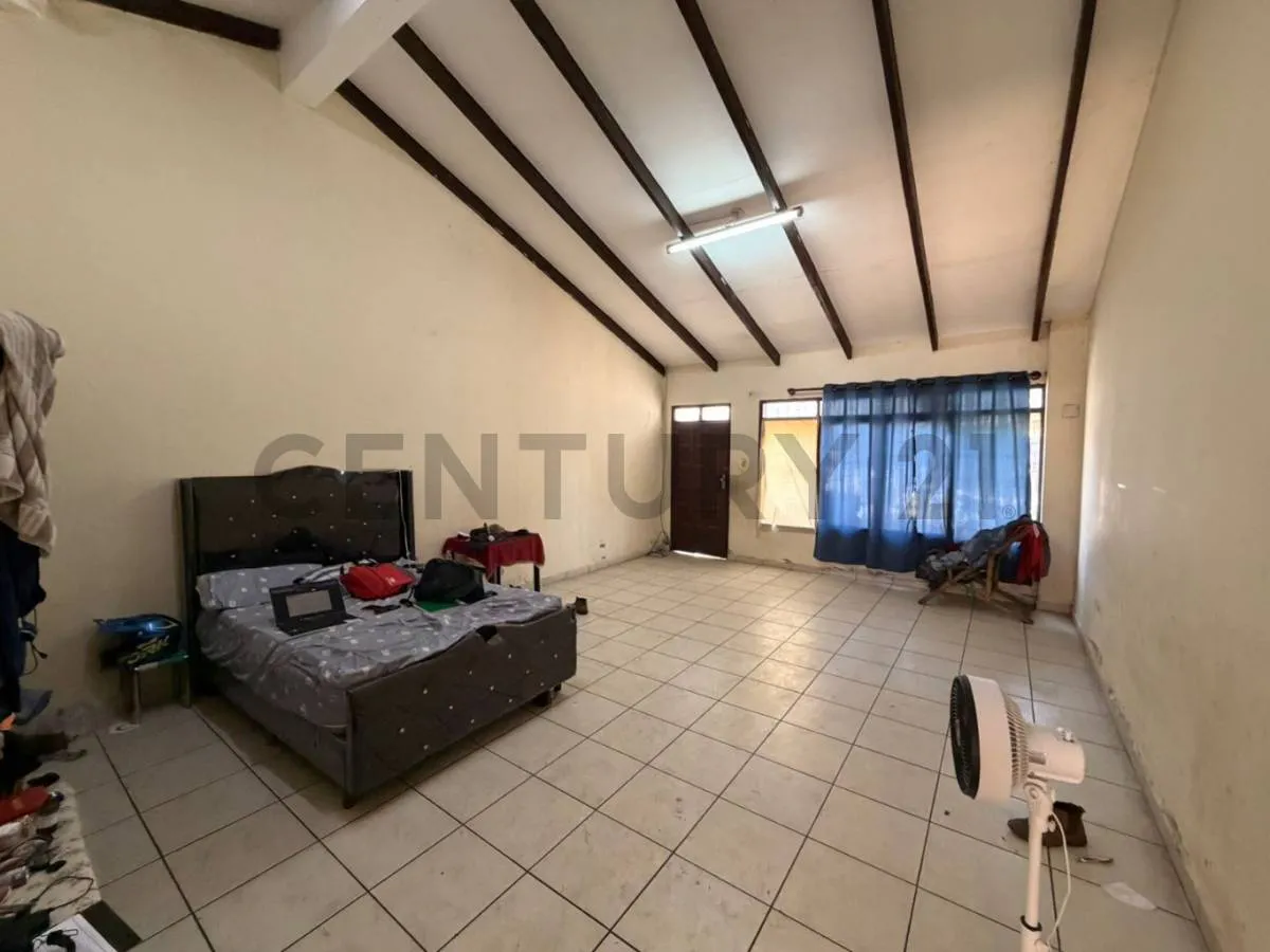 Foto 2 de Casa en venta ubicada en pleno centro de la ciudad de Montero