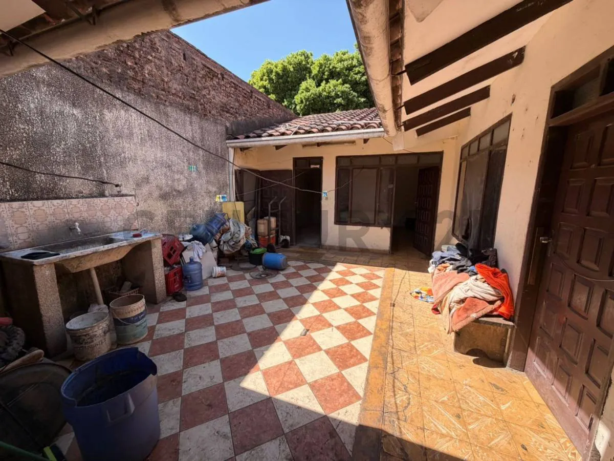 Foto 5 de Casa en venta ubicada en pleno centro de la ciudad de Montero