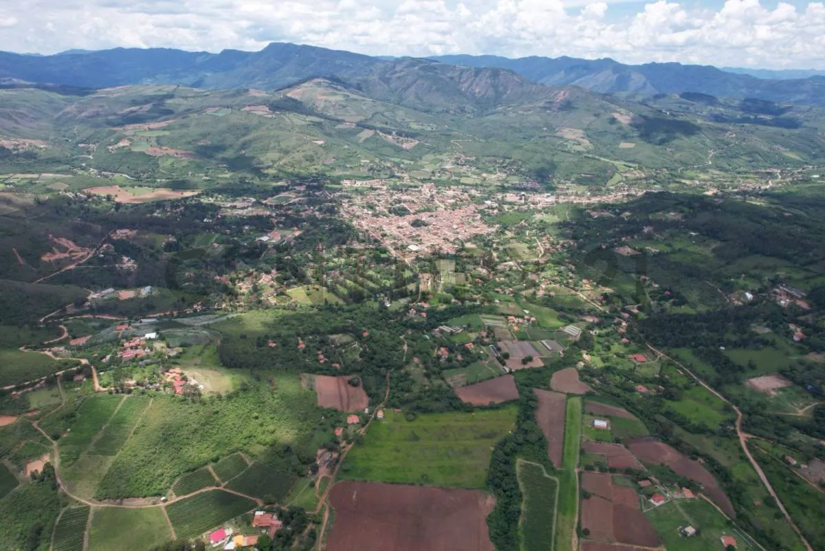 Foto 4 de Samaipata | Exclusivo Terreno de 1260 M2 en Venta
