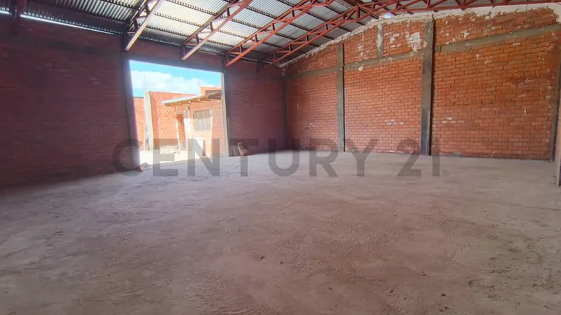 Foto 8 de Casa con Galpon en Venta