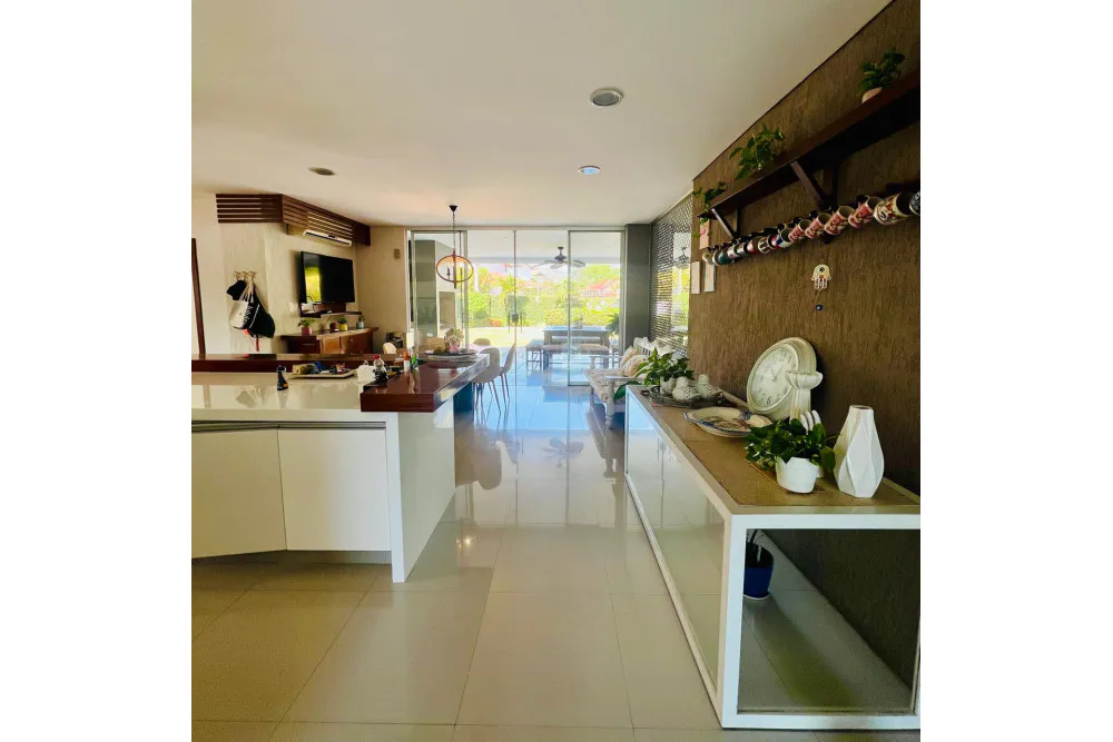Foto 7 de Casa en Alquiler Colinas del Urubo Sector La Cañada