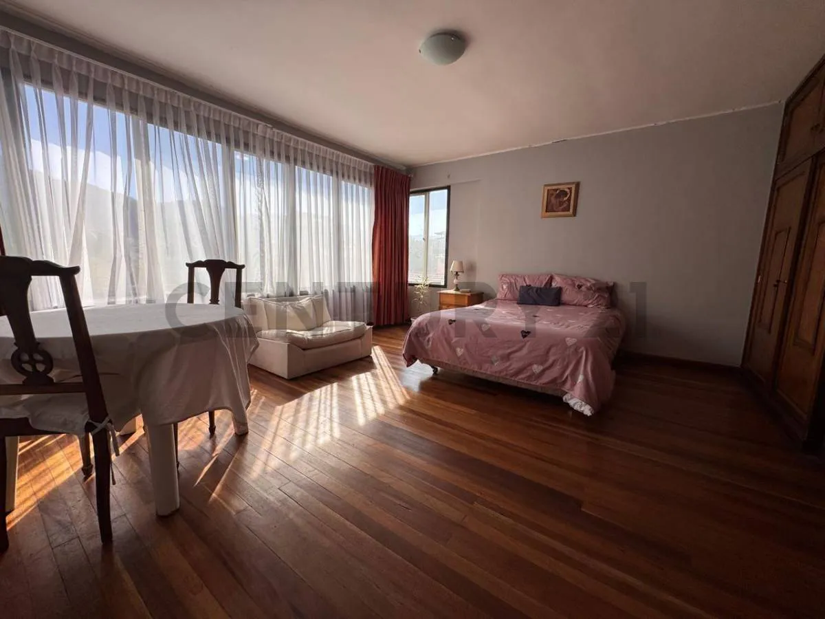 Foto 18 de Casa en Alquiler | Av. Costanera | Amplia Residencia de 350 M²