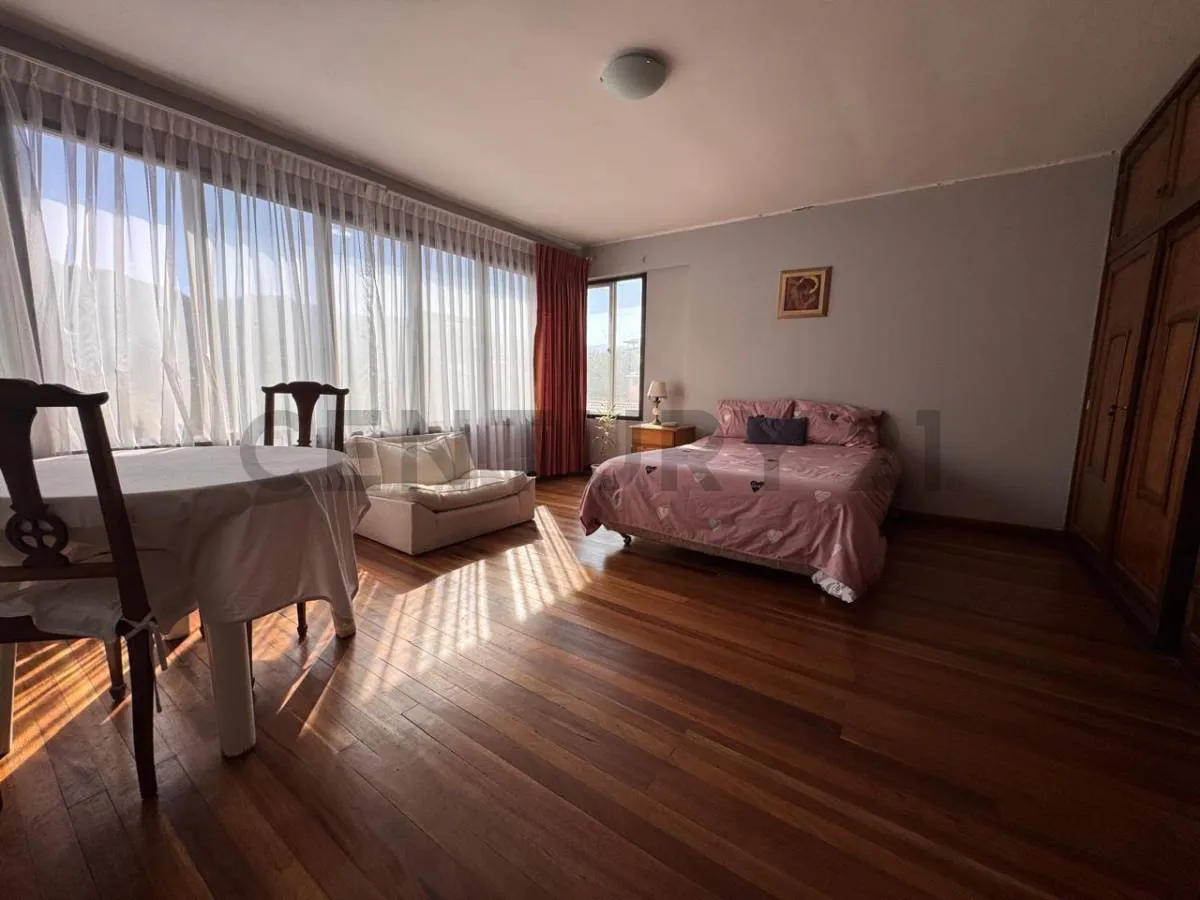 Foto 19 de Casa en Alquiler | Av. Costanera | Amplia Residencia de 350 M²